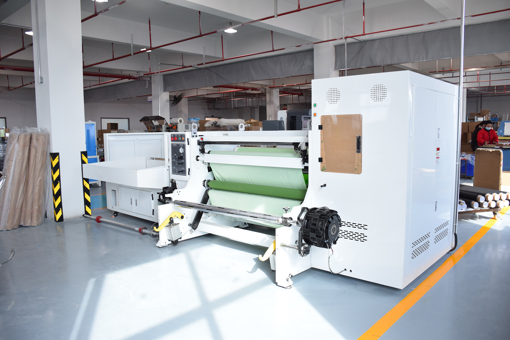 反光膜生產(chǎn)環(huán)境 反光膜生產(chǎn)環(huán)境